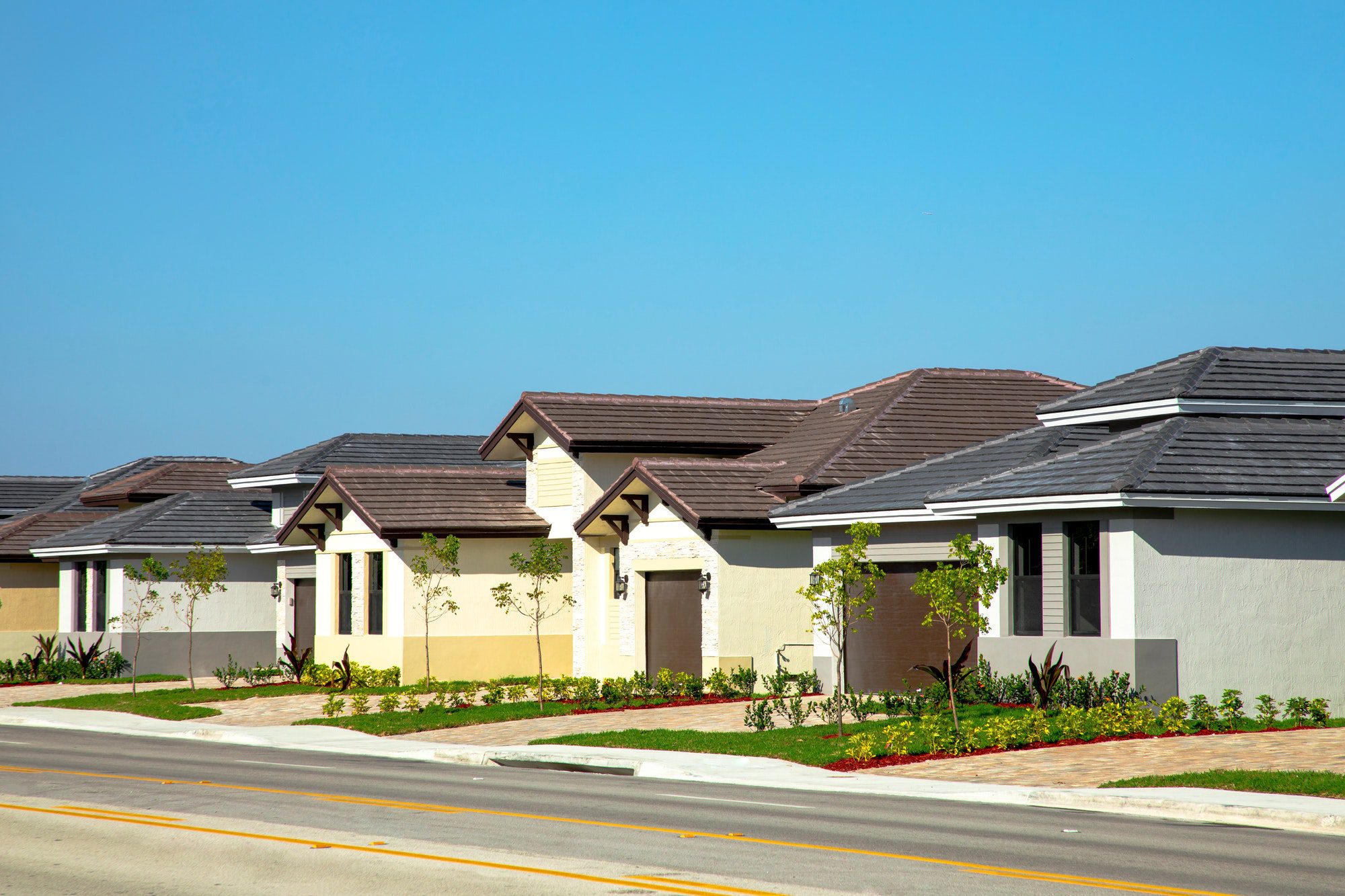 Florida residential luxury modern homes in Miami.